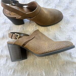 Natural Soul Brown Block Heel Slingback Mules